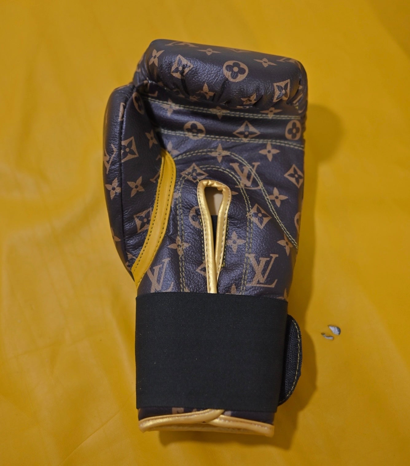 Luxury Boxing Gloves luxgloves.com