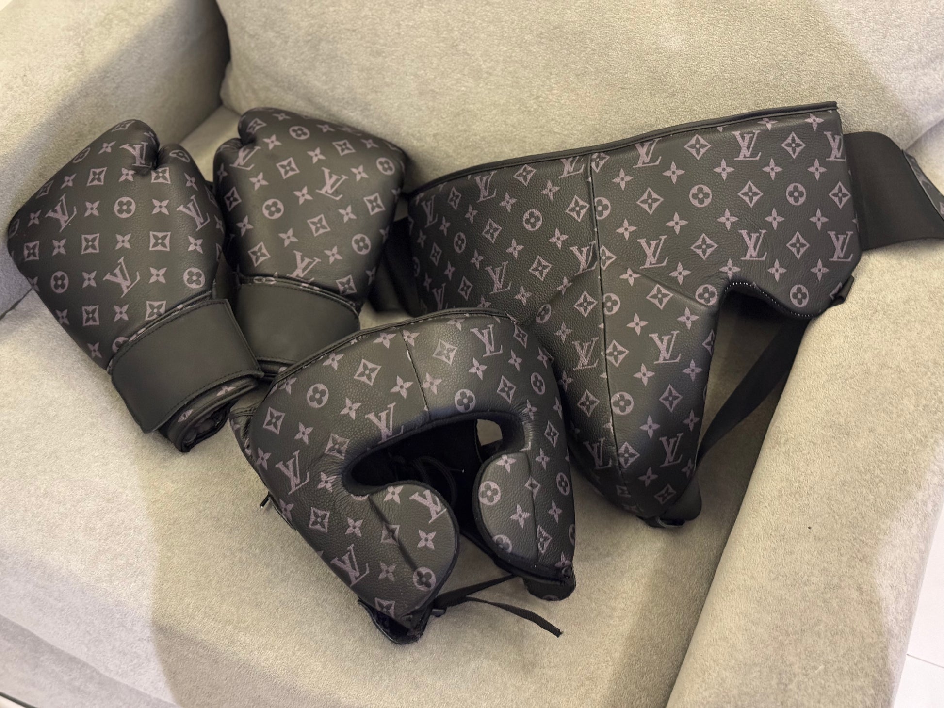 LUX GLOVE BOXING KIT Lux Gloves